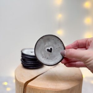 MINI SRDÍČKOVÝ TALÍŘEK NA ŠPERKY ČERNÝ