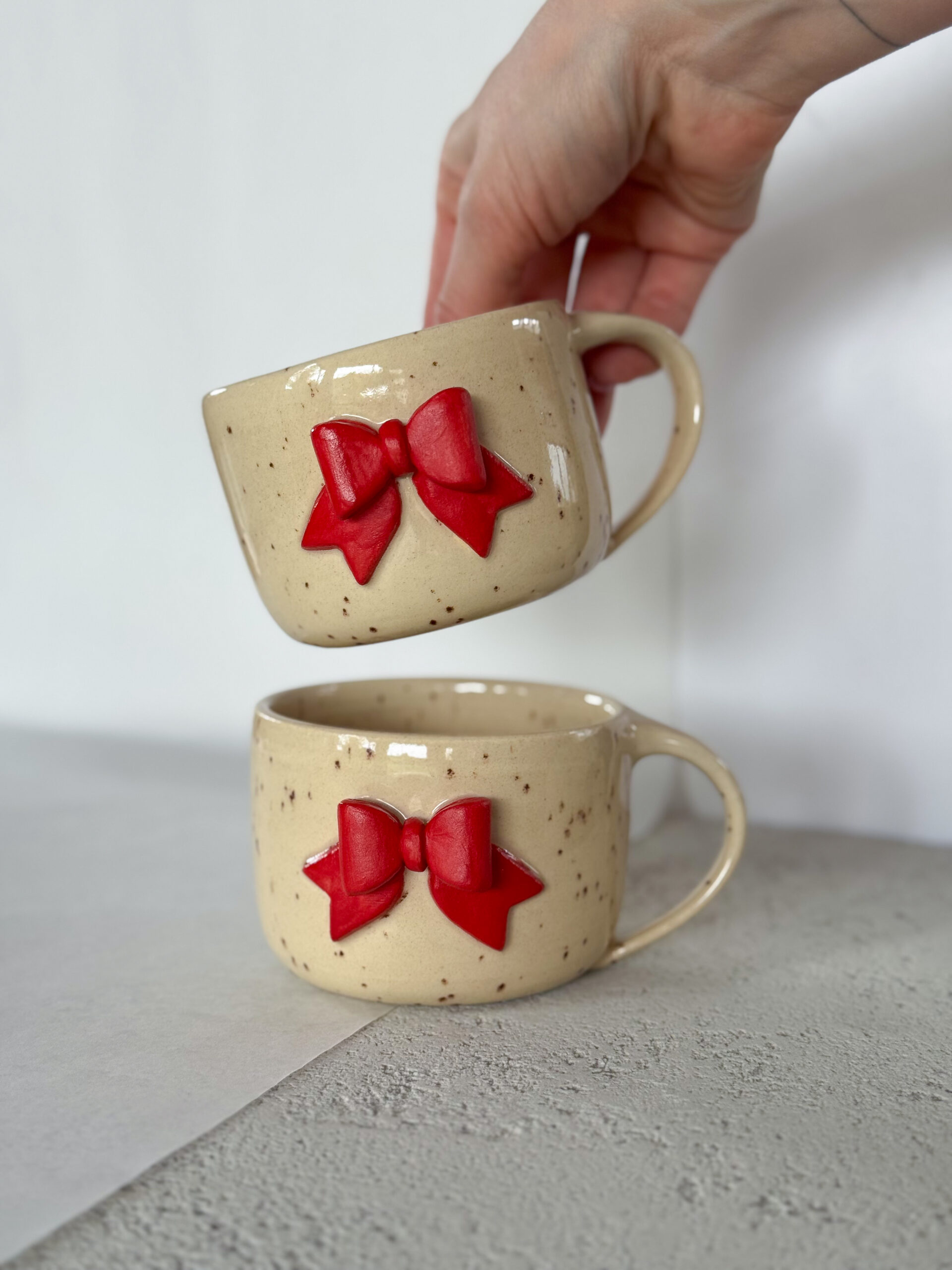 MAŠLE ČERVENÁ HRNEK 220ml